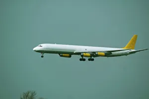 <b class=qtipBold><figcaption>MDC DC-8 Johnsons Air</figcaption></b><br>Brit midland (reginal) Emb 145 G-BJXF arrivving into Ema.<br><em>© derbyphoter@gmail.com</em> MDC DC-8 Johnsons Air