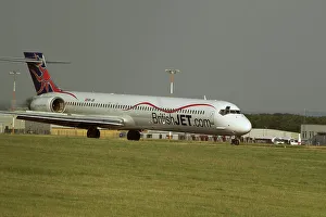 <b class=qtipBold><figcaption>MDC MD90 BritishJet</figcaption></b><br>md90 HB_JIB @EMA<br><em>© derbyphoter@gmail.com</em> MDC MD90 BritishJet