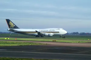 Boeing 747 Prints: Singapore Airlines B747-412 9V-SMS Print