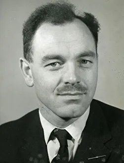 <b class=qtipBold><figcaption>Mr. Herbert Roy Hadley</figcaption></b><br>Mr. Herbert Roy Hadley.<br><em>© Flightglobal 2012</em> Mr. Herbert Roy Hadley