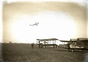 <b class=qtipBold><figcaption>oncelet in flight, 1926</figcaption></b><br><br><em>© Flight Global 2009 - All Rights Reserved</em> oncelet in flight, 1926