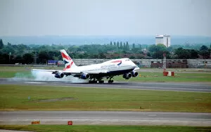 Boeing 747 Gallery: press b747 ba landing smoke lhr 747-4