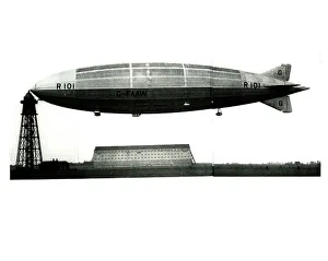 <b class=qtipBold><figcaption>R101 Airship</figcaption></b><br><br><em>© Flight Global 2009 - All Rights Reserved</em> R101 Airship