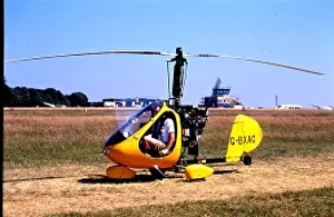 <b class=qtipBold><figcaption>RAF 2000 GTX-56 Gyroplane Kemble</figcaption></b><br><br><em>© Flight Global 2009 - All Rights Reserved</em> RAF 2000 GTX-56 Gyroplane Kemble