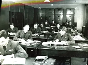 <b class=qtipBold><figcaption>RAF trainees in a class</figcaption></b><br><br><em>© Flight Global 2009 - All Rights Reserved</em> RAF trainees in a class