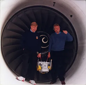 <b class=qtipBold><figcaption>Richard Branson</figcaption></b><br><em>© Flightglobal 2012</em> Richard Branson