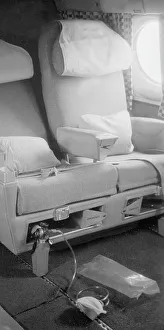 <b class=qtipBold><figcaption>Safety: Oxygen Masks 1958</figcaption></b><br>safety oxygen masks on Comet Boac 1958 flt<br><em>© Flight Global 2009 - All Rights Reserved</em> Safety: Oxygen Masks 1958