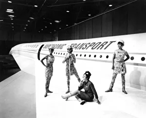 <b class=qtipBold><figcaption>Way out on the Wing</figcaption></b><br><em>© Flightglobal</em> Way out on the Wing