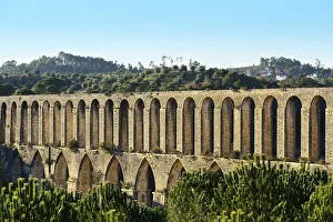 The 16th century Pegoes aqueduct (Aqueduto dos Pegoes), 6 km long, that provides water The 16th century Pegoes aqueduct (Aqueduto dos Pegoes), 6 km long, that provides water