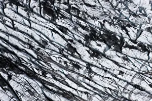 Aerial Views Gallery: Aerial view of Eyjafjallajokull glacier and volcanic ash, SW Iceland