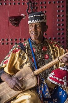 Medina of Marrakesh Gallery: Africa, Morocco, Marrakesh, Medina, A gouda musician