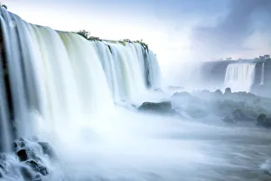Americas, South America, Brazil / Argentina, the Iguassu waterfalls in full flood Americas, South America, Brazil / Argentina, the Iguassu waterfalls in full flood