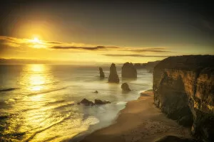 Images Dated 13th March 2016: The Twelve Apostles at Sunset, Great Ocean Road, Australia