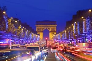 Arc De Triomphe And Xmas Decorations, Avenue des Champs-Elysees, Paris, France