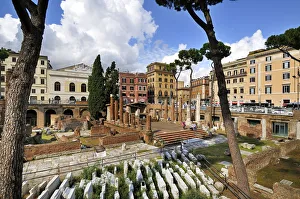 Area Sacra di Largo di Torre Argentina. Julius Caesar was killed in the Curia of the Area Sacra di Largo di Torre Argentina. Julius Caesar was killed in the Curia of the