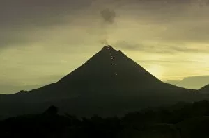 Images Dated 10th April 2007: Arenal Volcano, Costa Rica