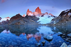 Argentina, Patagonia, El Chalten, Los Glaciares National Park, Cerro Fitzroy Peak Argentina, Patagonia, El Chalten, Los Glaciares National Park, Cerro Fitzroy Peak