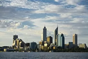 Images Dated 21st February 2009: Australia, Western Australia, Perth. View across the Swan River to the city skyline at dusk