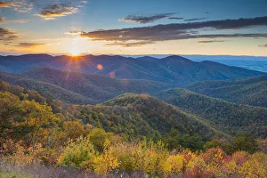 Autumn Sunset, Blue Ridge Mountains, Shenandoah National Park, Virginia, USA Autumn Sunset, Blue Ridge Mountains, Shenandoah National Park, Virginia, USA