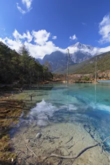Blue Moon Lake and Jade Dragon Snow Mountain (Yulong Xueshan), Lijiang, Yunnan, China Blue Moon Lake and Jade Dragon Snow Mountain (Yulong Xueshan), Lijiang, Yunnan, China