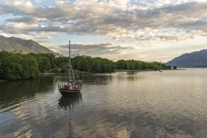 Glenorchy Gallery: Boats on Lake Wakatipu at sunset. Glenorchy, Queenstown Lakes district, Otago region