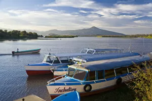 Images Dated 7th July 2008: Boats on Patzcuaro Lake, Patzcuaro, Michoacan State, Mexico