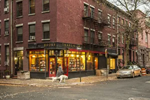 Book shop in Greenwich Village, Manhattan, New York City, New York, USA Book shop in Greenwich Village, Manhattan, New York City, New York, USA