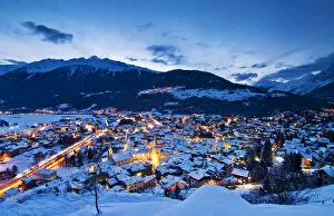 Images Dated 9th September 2016: Bormio in winter at dusk, Sondrio province, Valtellina valley, Lombardy, Italy