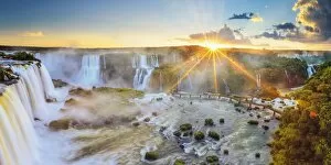 Images Dated 18th February 2014: Brazil, Parana, Iguassu Falls National Park (Cataratas do Iguacu) (UNESCO Site), Devils Throat