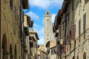 Images Dated 30th August 2019: Buildings in the Historic Centre of San Gimignano, UNESCO World Heritage Site, San