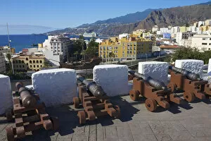 Images Dated 4th March 2014: Cannons, Castillo de la Virgen in Santa Cruz de La Palma, La Palma, Canaries, Spain
