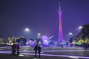 Canton Tower at dusk, Guangzhou, Guangdong, China Canton Tower at dusk, Guangzhou, Guangdong, China