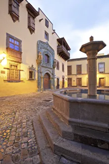 Casa de Colon at Dusk, Vegueta Old Town, Las Palmas de Gran Canaria, Gran Canaria Casa de Colon at Dusk, Vegueta Old Town, Las Palmas de Gran Canaria, Gran Canaria