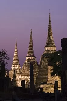 Images Dated 24th December 2004: Three Chedis of Wat Phra Si Sanphet