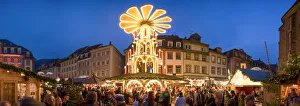 Christmas market on the market square in Heidelberg, Baden-WAA¼rttemberg, Germany Christmas market on the market square in Heidelberg, Baden-WAA¼rttemberg, Germany