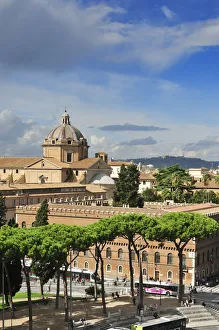 Church of Il Gesu and Biblioteca della Societa Italiana per Organizzazione Internazionale Church of Il Gesu and Biblioteca della Societa Italiana per Organizzazione Internazionale