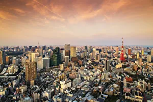 City skyline at sunset, Roppongi Hills, Tokyo, Japan City skyline at sunset, Roppongi Hills, Tokyo, Japan