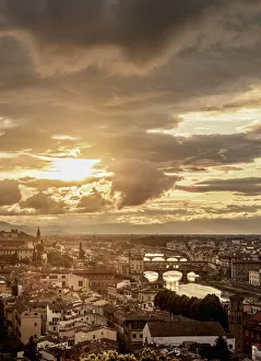 Cityscape with Ponte Vecchio and Arno River at sunset, Florence, Tuscany, Italy Cityscape with Ponte Vecchio and Arno River at sunset, Florence, Tuscany, Italy