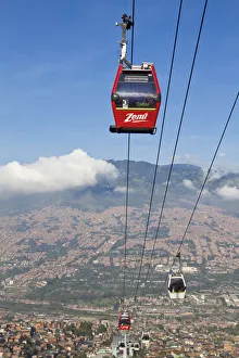 Colombia, Antioquia, Medellin, Santo Domingo, Cable car on the metro metrocable extension Colombia, Antioquia, Medellin, Santo Domingo, Cable car on the metro metrocable extension
