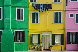 Images Dated 19th October 2014: Colourful painted houses in Burano, Veneto, Italy