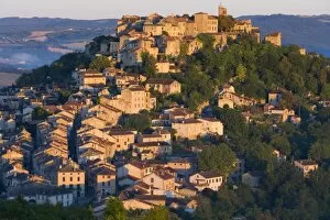 Images Dated 4th August 2007: Cordes-sur-Ciel, Tarn, Midi-Pyrenees, France