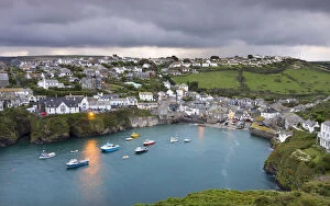 Cornwall Collection: Cornish fishing village of Port Isaac on a moody autumn morning, Cornwall, England