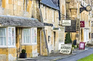 Cotswold village of Broadway, Worcestershire, UK Cotswold village of Broadway, Worcestershire, UK
