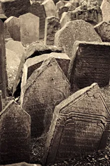 Czech Republic, Prague, Jewish Quarter, Old Jewish Cemetery Czech Republic, Prague, Jewish Quarter, Old Jewish Cemetery