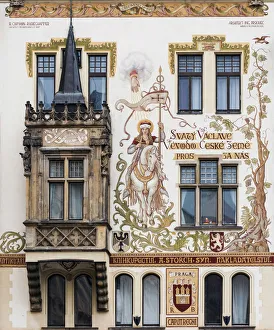Decorated facade of Storchuv dum (Storch House) building, Staromestske namesti (Old Decorated facade of Storchuv dum (Storch House) building, Staromestske namesti (Old