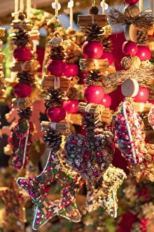 Decoration stall at Frankfurt Christmas Market, Frankfurt am Main, Hesse, Germany Decoration stall at Frankfurt Christmas Market, Frankfurt am Main, Hesse, Germany
