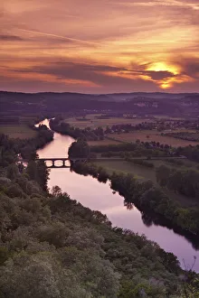 Dordogne River, Dordogne, Aquitaine, France Dordogne River, Dordogne, Aquitaine, France