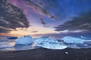Vatnajokull National Park Gallery: Drift ice on lava beach - Iceland, Eastern Region, Jokulsarlon - Vatnajokull National