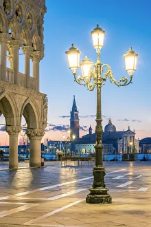 Dusk in Piazzetta San Marco, Venice, Veneto, Italy Dusk in Piazzetta San Marco, Venice, Veneto, Italy