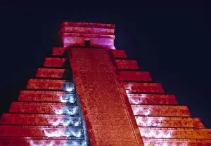 Images Dated 10th February 2009: El Castillo Pyramid